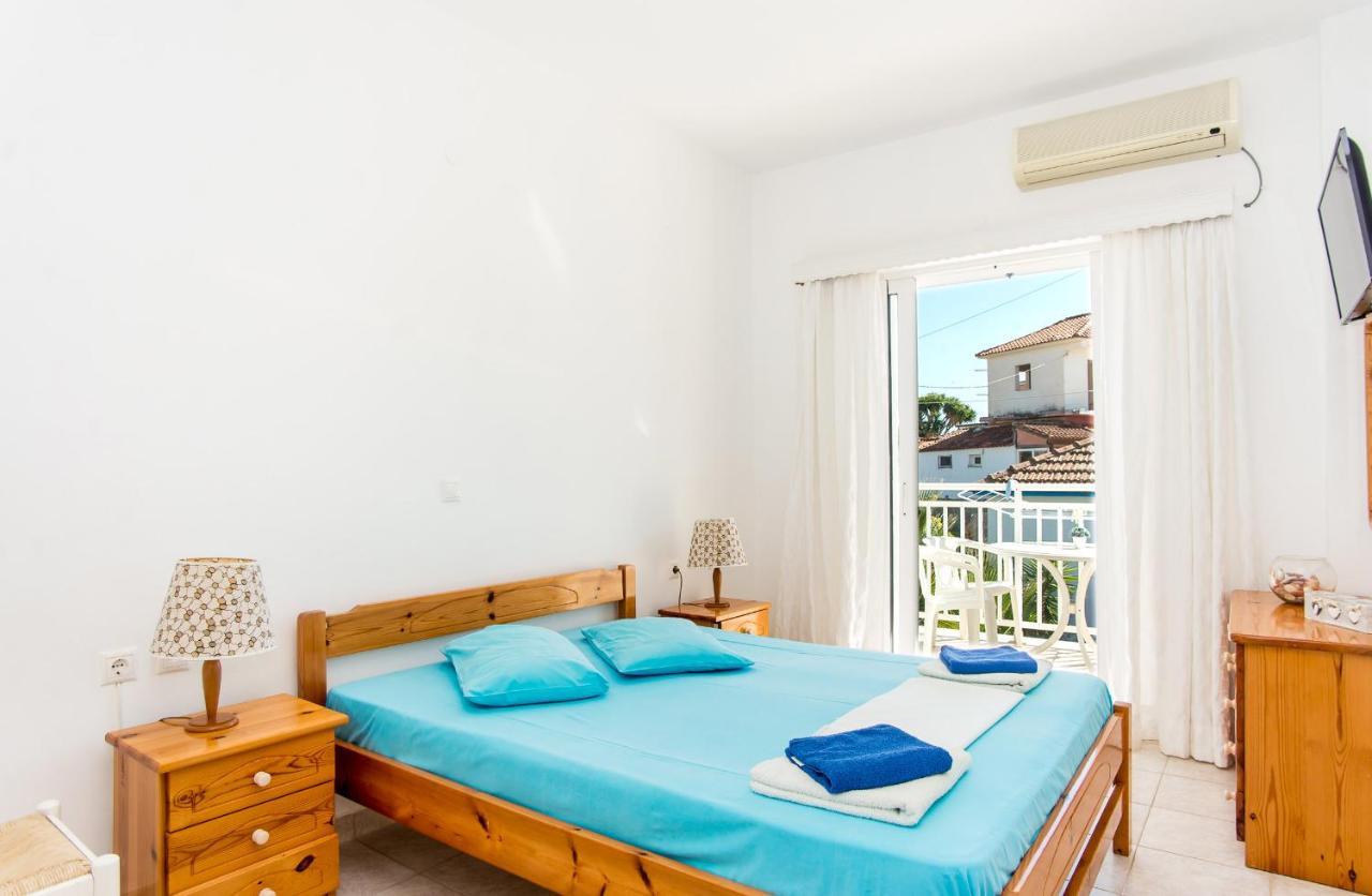 Blue White Apartments - Kefallonia Poolside Retreats Spartia  Dış mekan fotoğraf