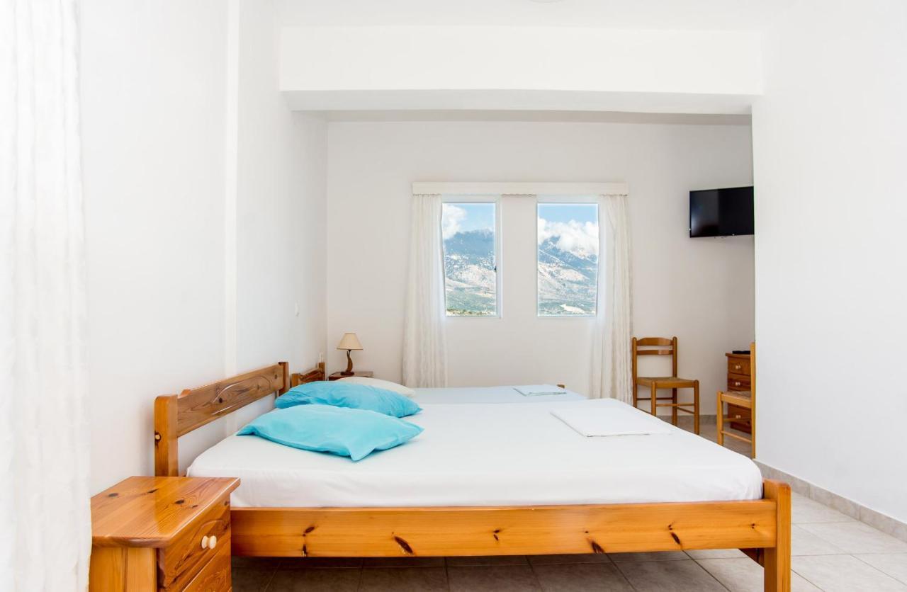 Blue White Apartments - Kefallonia Poolside Retreats Spartia  Dış mekan fotoğraf