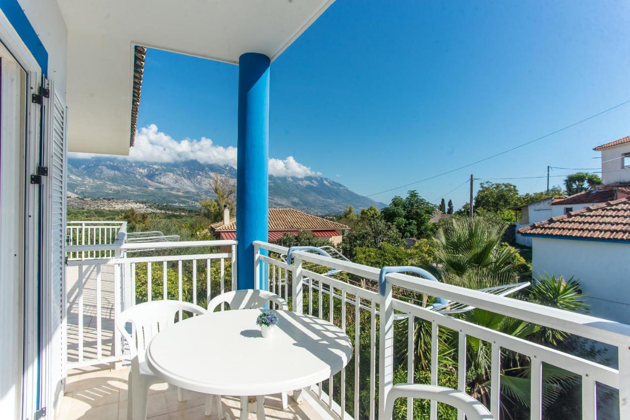 Blue White Apartments - Kefallonia Poolside Retreats Spartia  Dış mekan fotoğraf