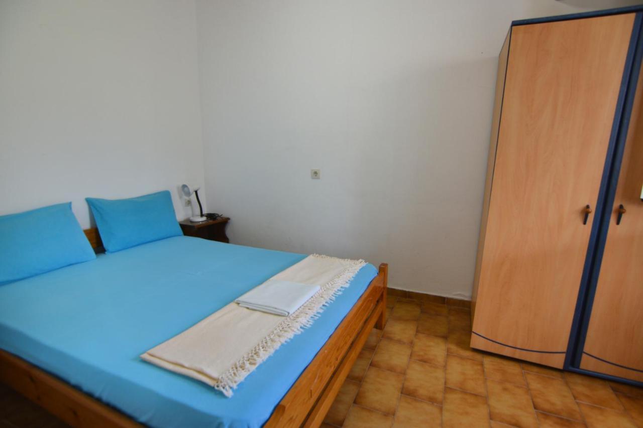 Blue White Apartments - Kefallonia Poolside Retreats Spartia  Dış mekan fotoğraf