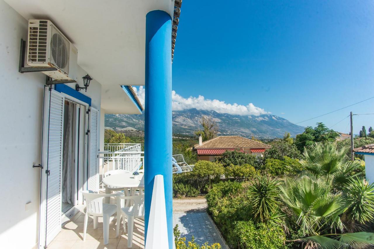Blue White Apartments - Kefallonia Poolside Retreats Spartia  Dış mekan fotoğraf